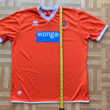 2013 15 Blackpool home Football Shirt - XL