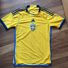 2022 Sweden home football shirt Adidas - S