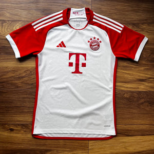 2023-24 Bayern Munich Home Football shirt Adidas - S