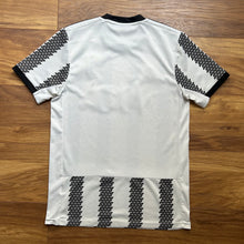 2022-23 Juventus home football shirt Adidas (excellent) - S