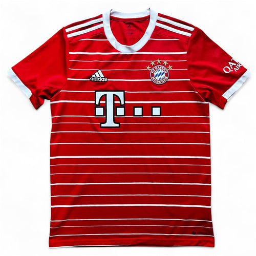 2022 23 Bayern Munich home football shirt Adidas (excellent) - M