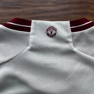 2023-24 Manchester United third football (labels cut) - L
