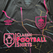 2022 23 Burnley third football shirt Umbro - S