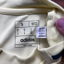 2024 Wales away football shirt Adidas (excellent) - S