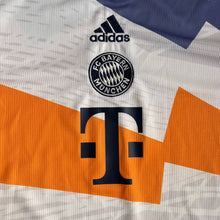 2022 23 Bayern Munich fourth football shirt Adidas - S