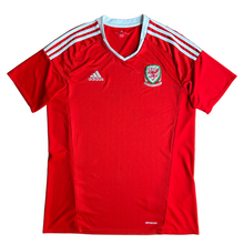 2016-17 Wales home football shirt Adidas - L