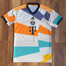 2022 23 Bayern Munich fourth football shirt Adidas - S
