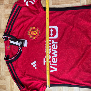 2023 24 Manchester United home football shirt Adidas #8 B.FERNANDES *BNWT* - S