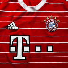2022 23 Bayern Munich home football shirt Adidas (excellent) - M
