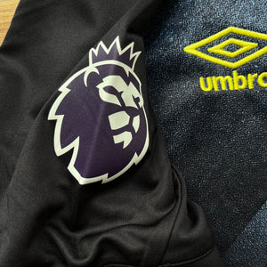 2023 24 Burnley third football shirt Umbro - XL