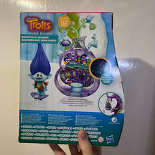 Hasbro Dreamworks Trolls Bunker Critter Pod E0416 new in box
