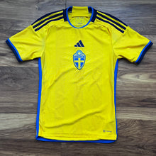 2022 Sweden home football shirt Adidas - XS