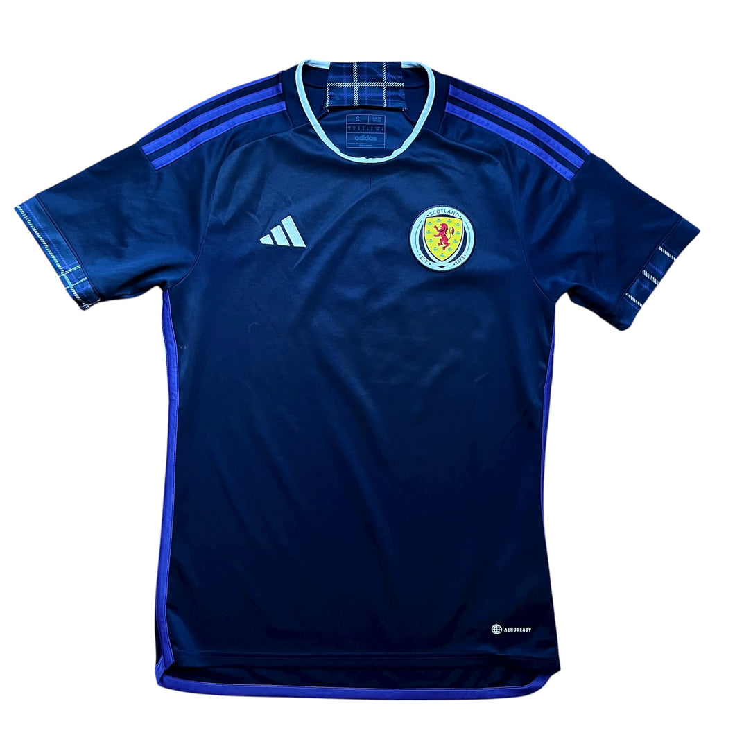2022 23 Scotland home football shirt (Neck has Pull)  - S