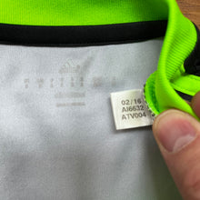 2016-17 Wales away football shirt adidas (excellent) - S