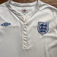 2010 12 England home football shirt - XXL (50”)