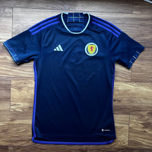 2022 23 Scotland home football shirt (Neck has Pull)  - S