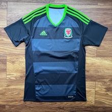 2016-17 Wales away football shirt adidas (excellent) - S