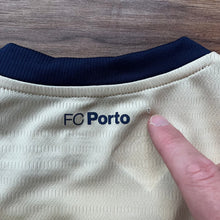 2023 24 FC Porto away football shirt (slight damage) - M