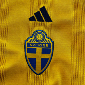 2022 Sweden home football shirt Adidas - L