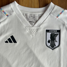 2022-23 Japan Authentic pre-match football shirt Heat.Rdy - M