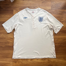 2010 12 England home football shirt - XXL (50”)
