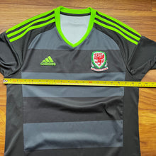 2016-17 Wales away football shirt adidas (excellent) - S