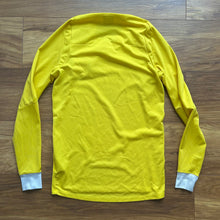 2010 11 England goalkeeper football shirt Umbro - XS / S (34”)