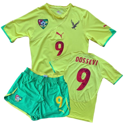 2010 11 Togo match issue football shirt and shorts #9 DOSSEVI - L