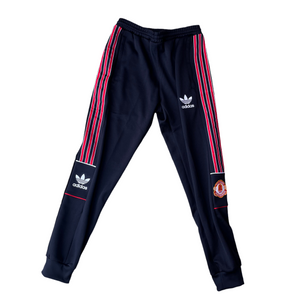 DEFECT upside crest Manchester United Joggers BNWT - S