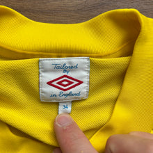 2010 11 England goalkeeper football shirt Umbro - XS / S (34”)