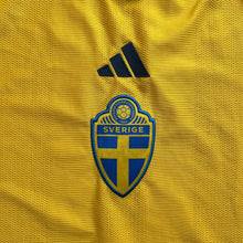 2022 Sweden home football shirt Adidas - M