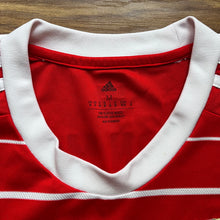 2022 23 Bayern Munich home football shirt Adidas (excellent) - M