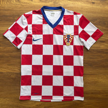 2008 09 Croatia home Football Shirt Nike - S