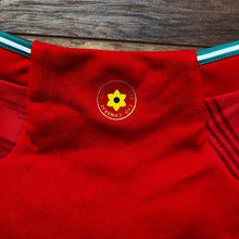 2022 23 Wales home football shirt Adidas (excellent) - M