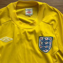 2010 11 England goalkeeper football shirt Umbro - XS / S (34”)