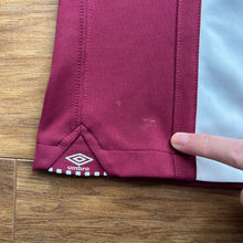 2010 11 Heart of Midlothian LS home football shirt Umbro - S