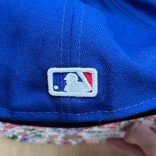 Chicago Cubs blue floral 59FIFTY fitted cap – rear MLB logo