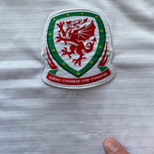 2018 19 Wales away football shirt (okay) - S