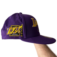 Los Angeles Lakers New Era 9FIFTY Patch Snapback Cap – Purple S/M – side patch and brim