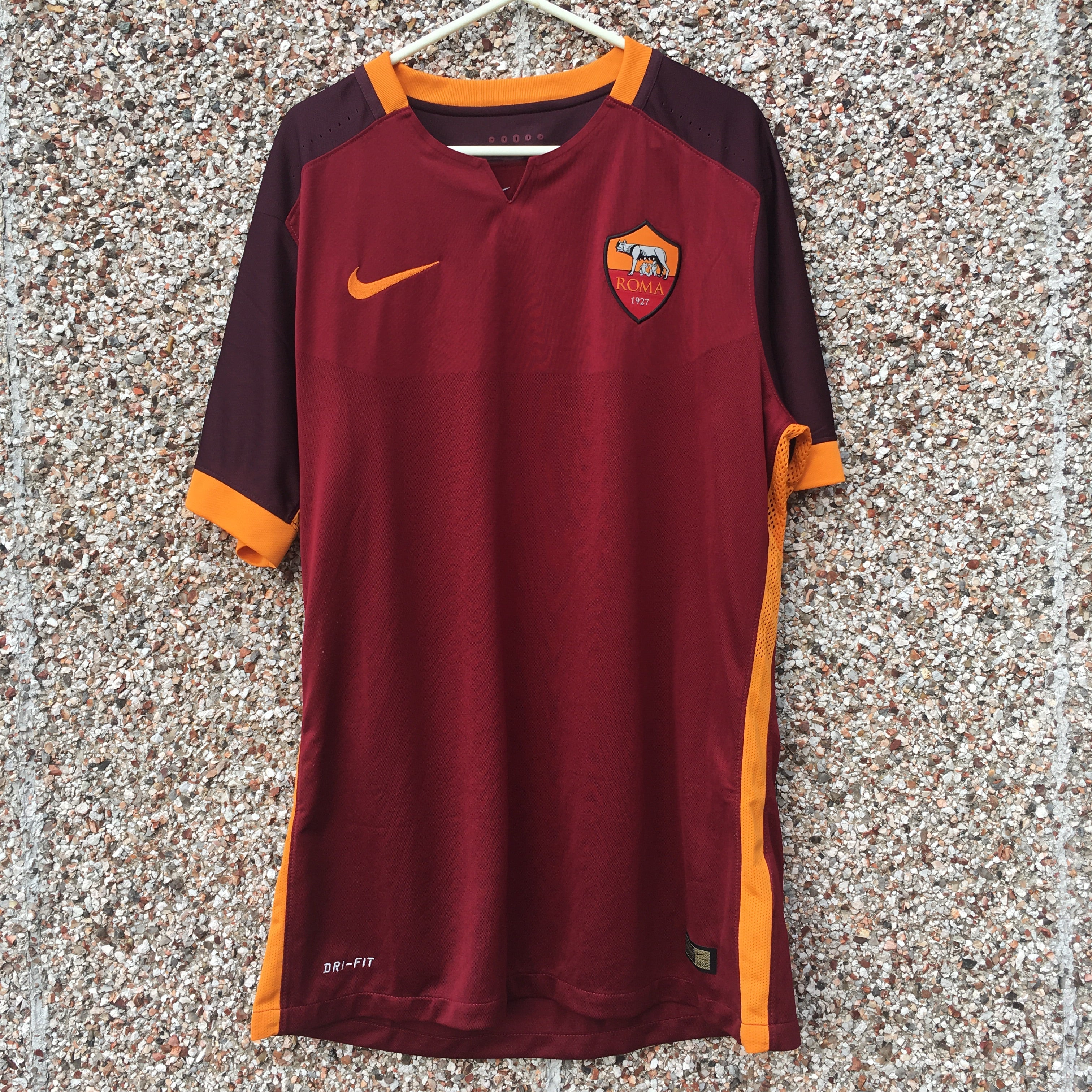 MAGLIA ROMA N° 18 NO MATCH WORN INDOSSATA SHIRT VINTAGE MAGLIA ROMA N° 18 NO MATCH WORN INDOSSATA SHIRT VINTAGE