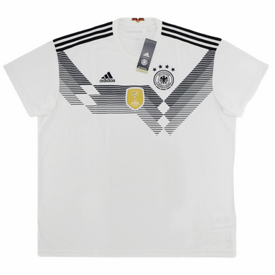 2018 19 GERMANY HOME FOOTBALL SHIRT *BNIB* Classic - S