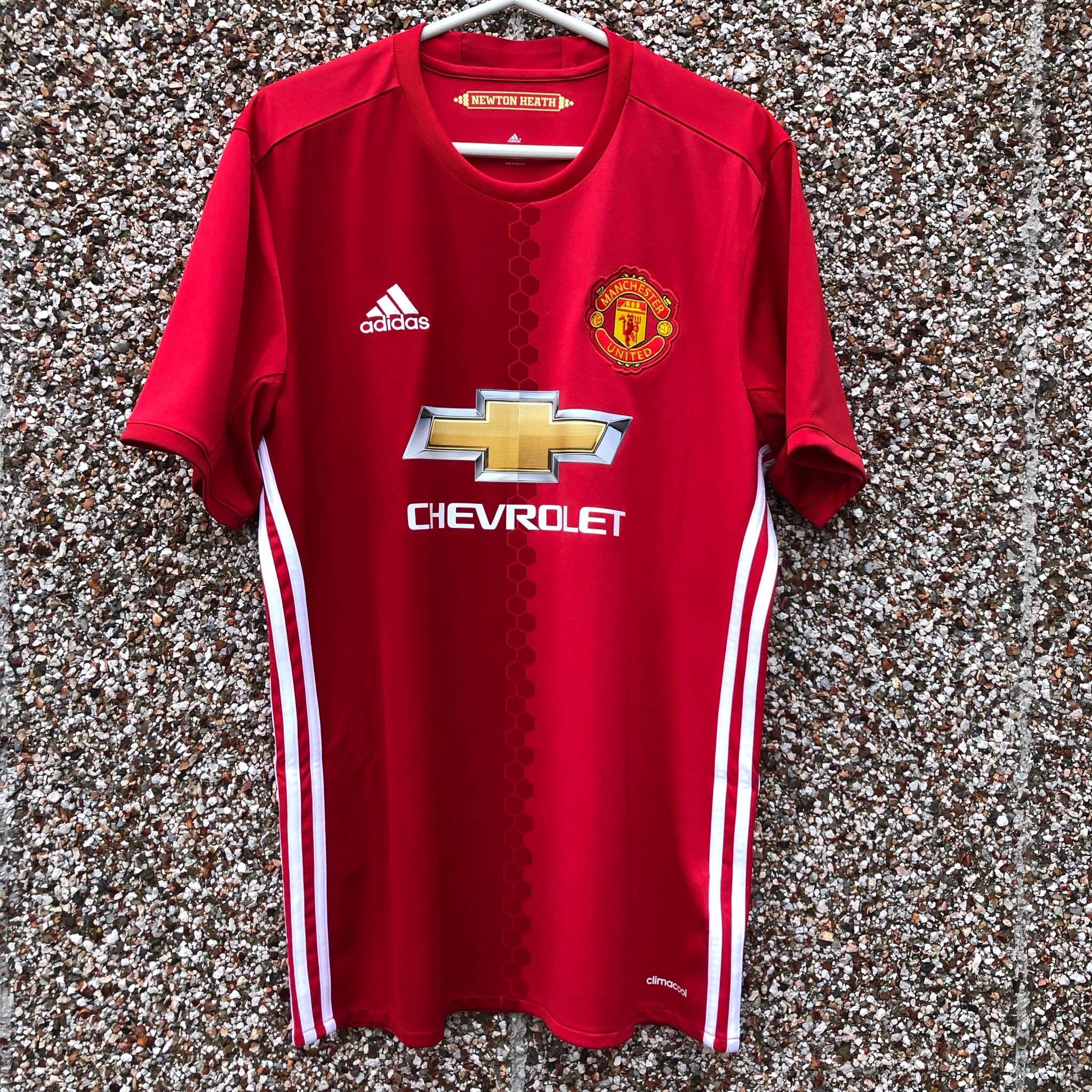 Beli jersey manchester united hot sale original